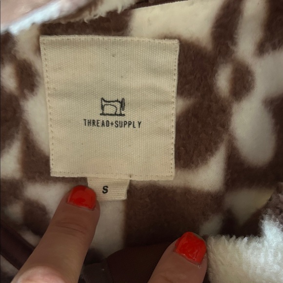 EUC Thread & Supply Cream and Brown Fleece/ sherpa Jacket - Picture 2 of 7